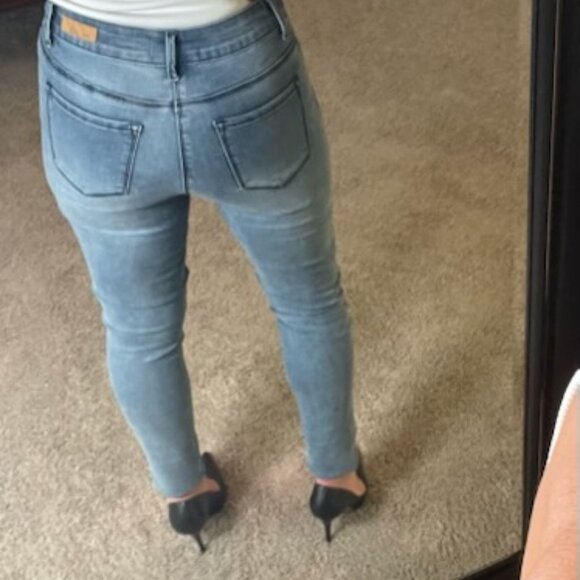 Lola Jeans Women's Blair-MLB Mid-Rise Skinny Jeans, Size 2 (27) - Picture 4 of 13